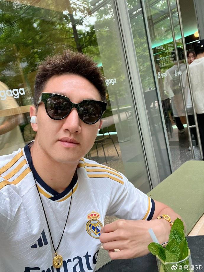 高迪身穿皇马球衣庆祝皇马问鼎欧冠：Real Madrid Day⚜️