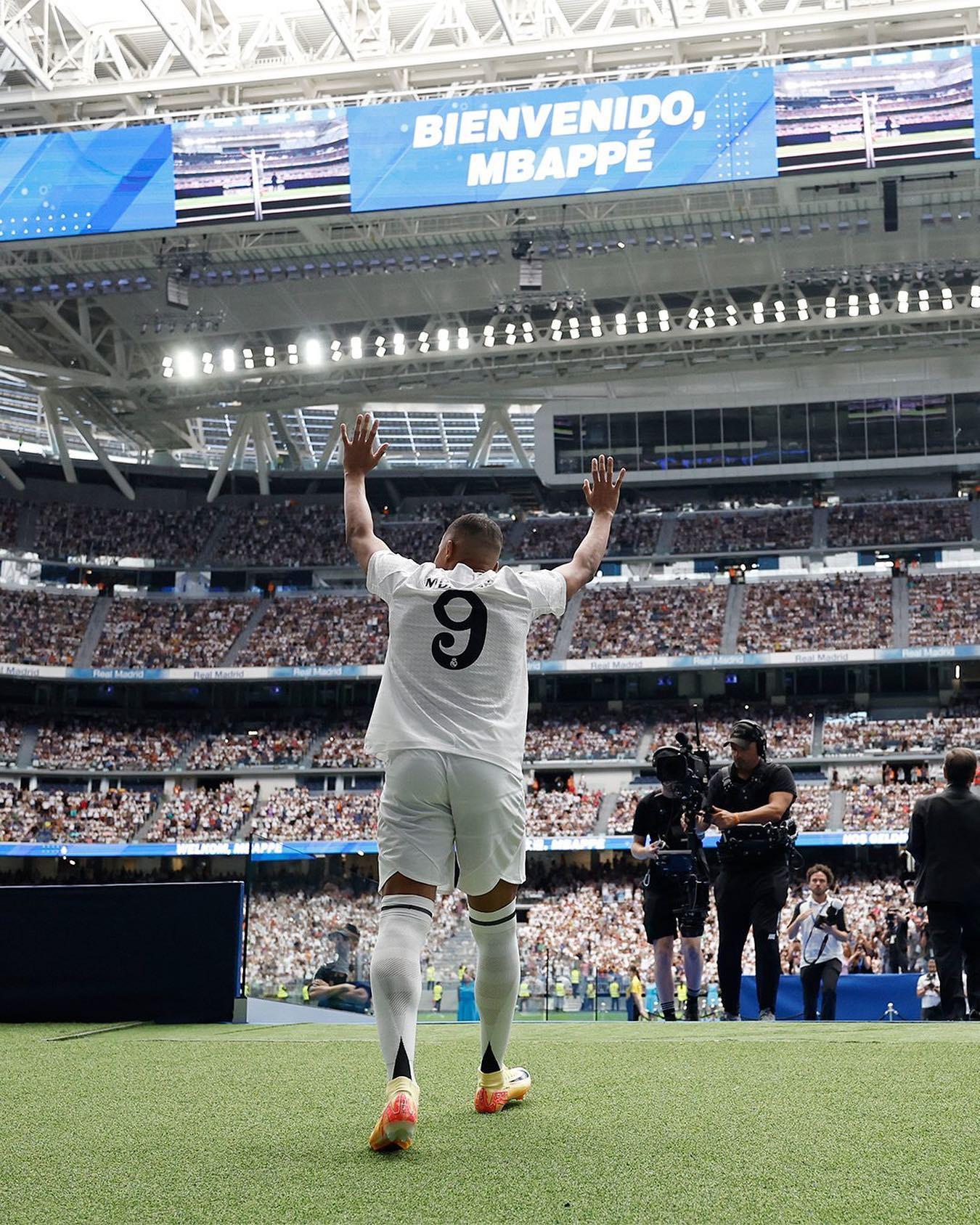 亮相伯纳乌，姆巴佩西语发文：我的新家，Hala Madrid！