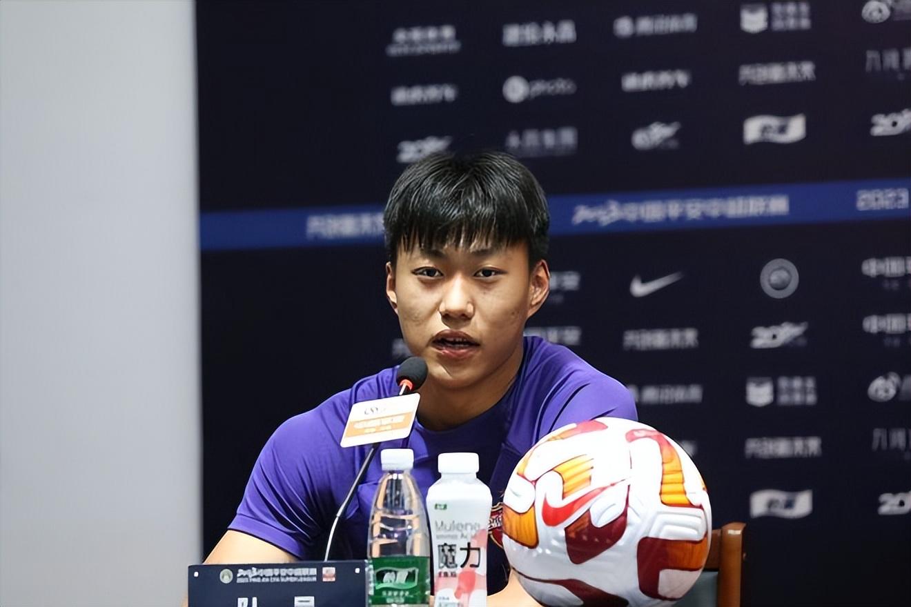 19岁中国留洋新星搭档前皇马球星首发出战国王杯，并助力球队晋级