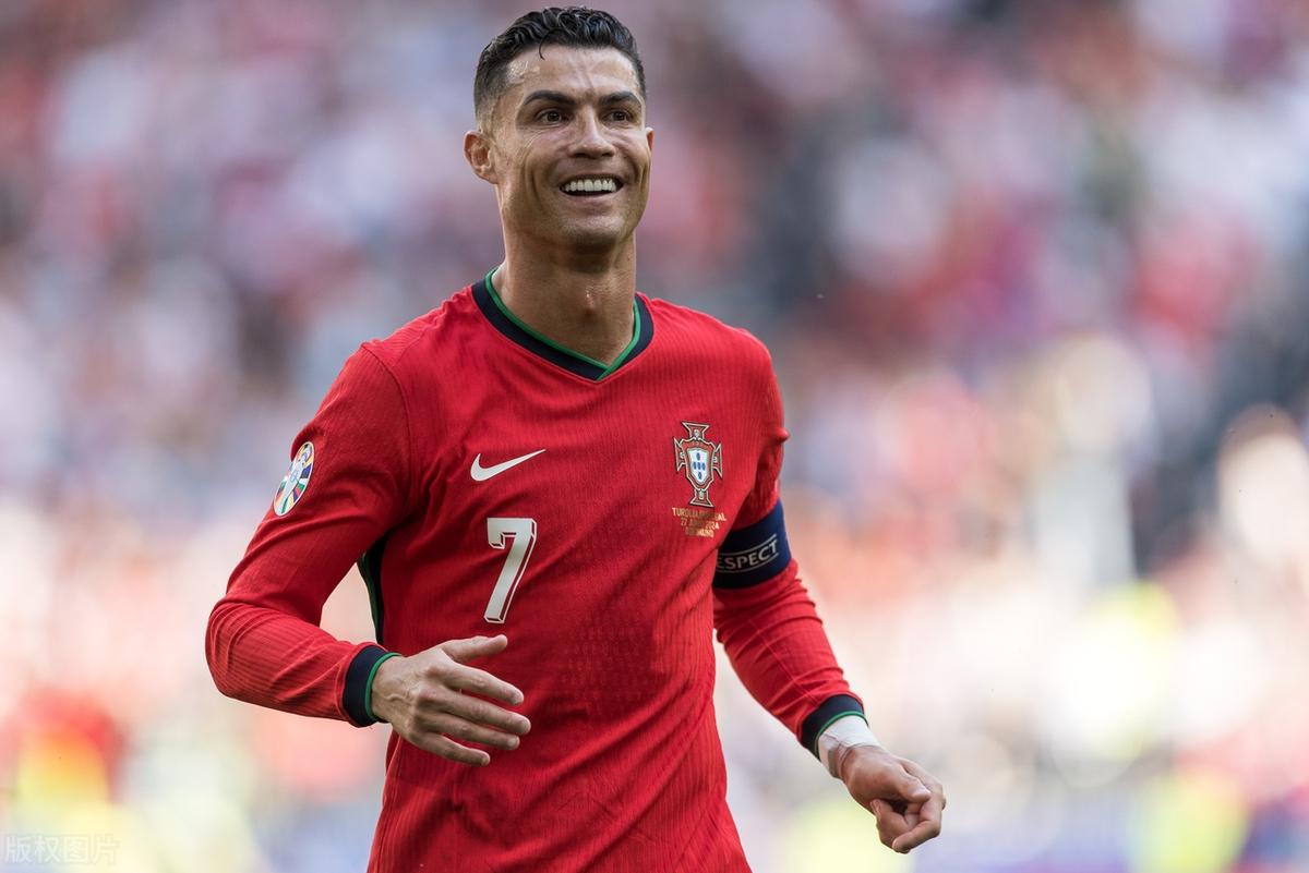 豪门疯狂夜！国米2-0进四强，切尔西4-0，巴萨4-4马竞，C罗造2球