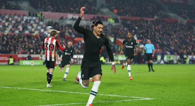 90分钟2-0绝杀！利物浦迎来英超年度首胜，亿元先生一战封神