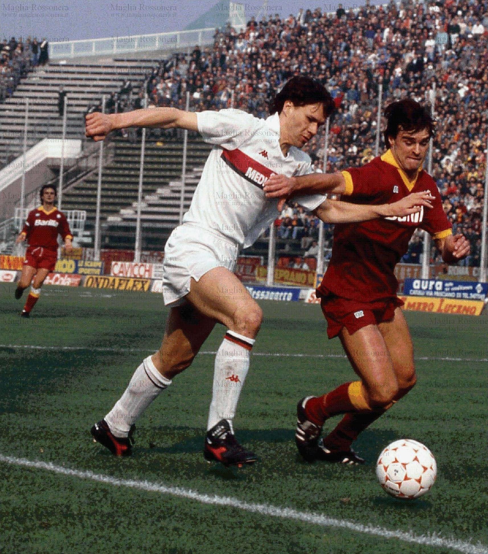 AC米兰队史今天：1990年巴斯滕梅开二度，4-0罗马，意甲16轮不败