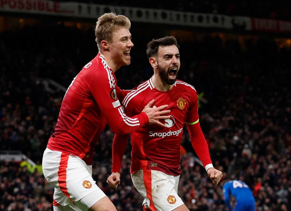曼联2-1绝杀差1分欧联杯晋级！阿莫林买前锋成必然，奥纳纳遇危机