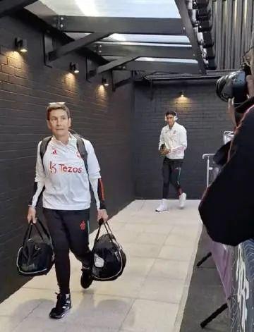 英媒：运动医学主管和一线队队医将离队；记者：2豪门主帅对达洛特赞赏有加