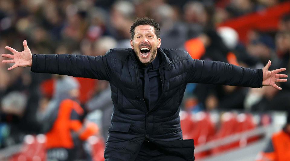 2-0到4-2到4-4绝平！小蜘蛛踢疯了，马竞巴萨经典一战，曼城笑了