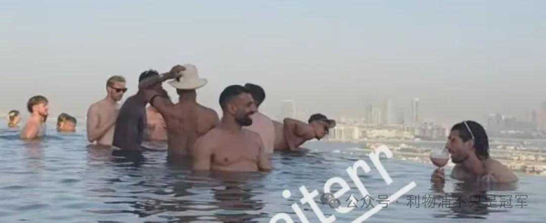 毕业前的团建旅行！利物浦提前开始度假模式