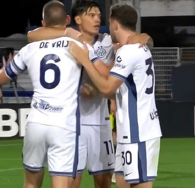 2-0后！国米全力拼欧冠：输大巴黎=4大皆空，赢球将创15年纪录
