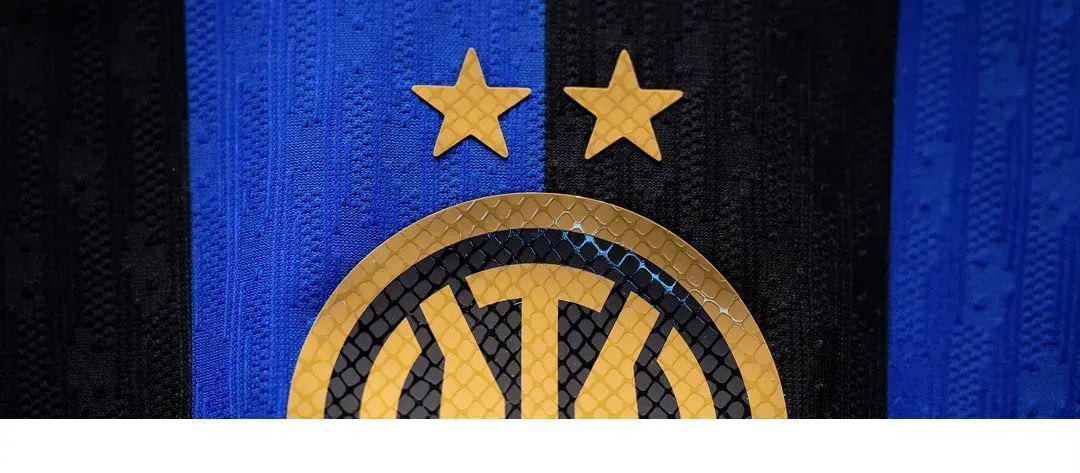 国际米兰与耐克联合发布瓦伦蒂诺-罗西特别版客场球衣