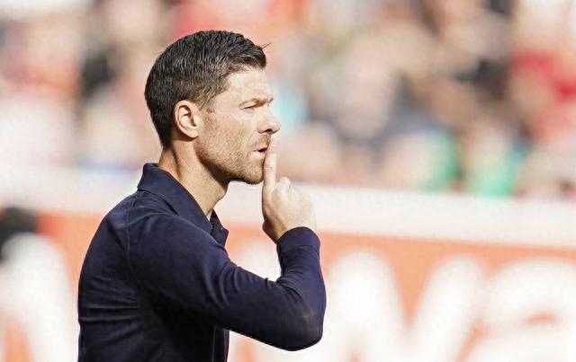 拜仁学不来瓜迪奥拉！8位引援1.5亿全离队，锋霸